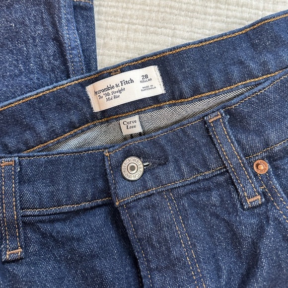 Curve Love Mid Rise - Picture 3 of 4